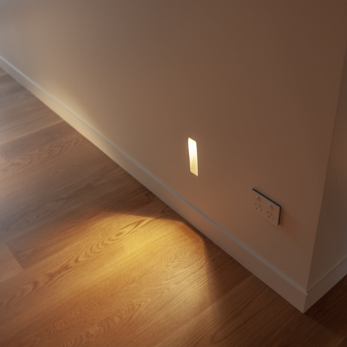 Trimless Ambient Wall Light Kit White
